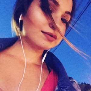 Meet your Posher, Sasha